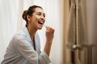 Bentonite Clay powder is easy to prepare and provides more oral benefits than artificial toothpastes (Image by Drazen Zigic on Freepik)